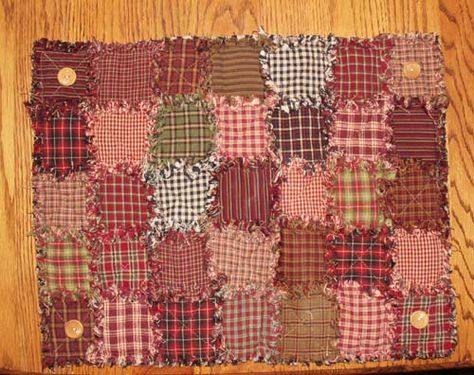 Homespun rag quilt instructions and pattern for quilted ragged placemat. Rag Quilt Instructions, Placemats Diy, Quilt Placemats, Quilted Placemat Patterns, Rag Quilting, Quilt Instructions, Diy Placemats, Place Mats Quilted, Quilts Decor