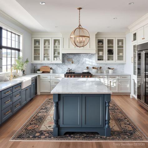 Dual Color Kitchen Cabinets, 2 Tone Kitchen, 2 Tone Kitchen Cabinets, Two Tone Kitchen Cabinets Color Combinations, Blue And White Kitchen Cabinets, Two Toned Kitchen Cabinets, Modern Classic Kitchen, Cream Kitchen Cabinets, Kitchen Cabinets Color Combination