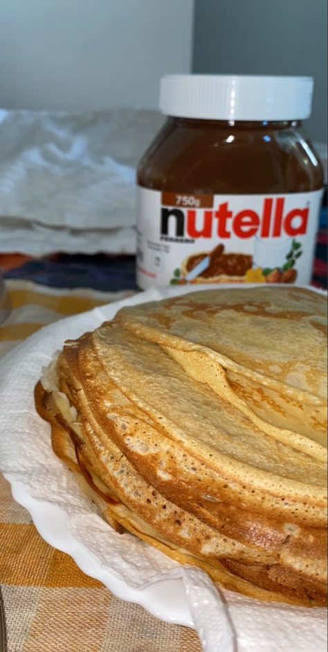 Les Crepes Snapchat, Crepes Nutella, Eating Food Funny, Fyp Aesthetic, Delicacy Food, Snap Food, Food Snapchat, Food Obsession, Cafe Food