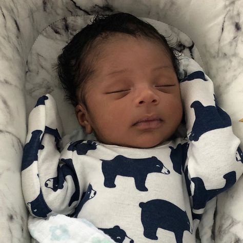 @treysongz on Instagram: “My son Noah. We are blessed and overjoyed. Peace 🙏🏾” Newborn Black Babies, Southern Baby Names, Southern Baby, Black Baby Boys, Cute Mixed Babies, Cute Black Babies, Beautiful Black Babies, Trey Songz