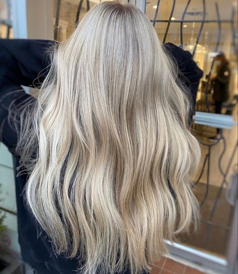 #blondehaircolor #blondebalayage #blondehairstyles #hair #haircolor #hairstyles #hairgoals #hairideas Aussie Blonde Hair, Almond Blonde, Blended Hair, Blonde Hair Goals, Ice Blonde Hair, Ice Blonde, Dyed Blonde Hair, Boring Hair, Hair 2024