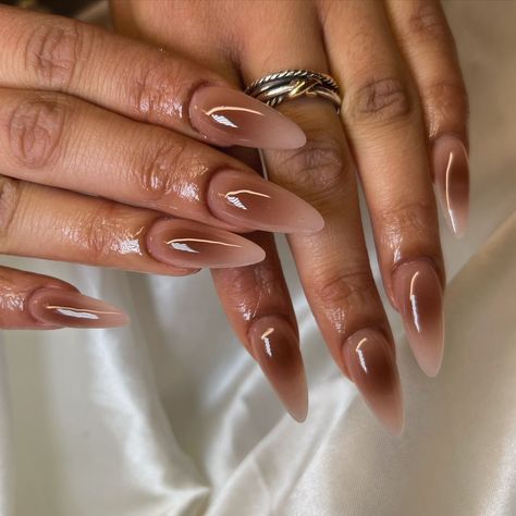 Beautiful Fall Nails 2024 25 Ideas: Chic and Elegant Manicure Ideas Nice Brown Nails, Brown And Crème Nails, Brown And Beige Nail Designs, Brown And Grey Nails, Fall Nail Vibes, Neutral Almond Nails With Design, Brown Oval Acrylic Nails, Milky Brown Nails, Aura Nails Brown