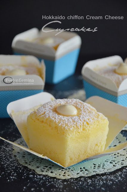 HOKKAIDO CHIFFON CREAM CHEESE CUPCAKES Cream Cheese Cupcakes, Japanese Desserts, Fun Cupcake Recipes, Mini Tortillas, Cake Packaging, Japanese Dessert, Pastry And Bakery, Asian Desserts, Chiffon Cake