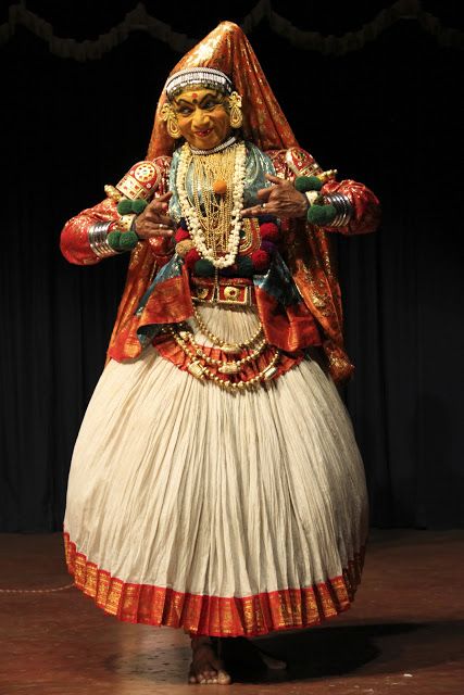 Kathakali - female costume Kerala Art, Indian Classical Dancer, Dance Culture, Dance Of India, India Travel Guide, Indian Classical Music, Indian Classical Dance, Visit India, Traditional Dance