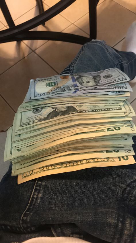 Money Generator, Fake Money, Money Stacks, Money Pictures, Money On My Mind, Money Goals, Free Cash, Manifesting Money, Money And Happiness