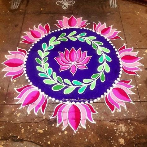 Big Dotted Rangoli Designs, Big Rangoli Designs With Dots, Flower Rangoli Designs Simple, Rangoli Designs Big, Big Rangoli Designs Creativity, Aesthetic Rangoli, Welcome Rangoli, Diwali Special Rangoli Design, Painted Backgrounds