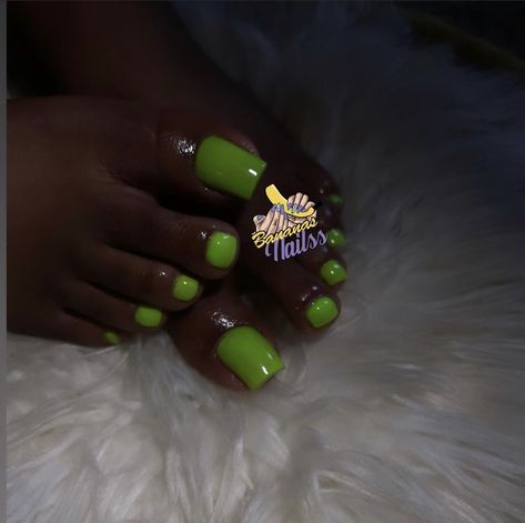 Olive Green Toe Nails, Green Toes Black Women, Lime Green Pedicure, Green Toes, Lime Green Nails Black Women, Green Gemstone Toe Ring, Green Acrylic Nails, Gel Toes, Gel Toe Nails