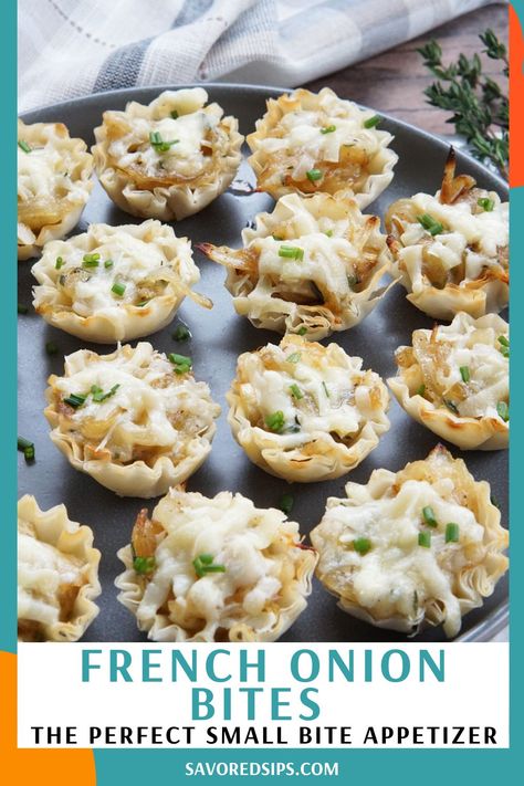 French Onion Bites are made with phyllo pastry and filled with sweet caramelized onions and Gruyere cheese just like the famous French onion soup we all love, but in appetizer form. French Appetizers Easy, Onion Bites, Food Canapes, Onion Tartlets, French Appetizers, Antipasti Platter, Italian Snacks, Phyllo Pastry, Small Bites Appetizers