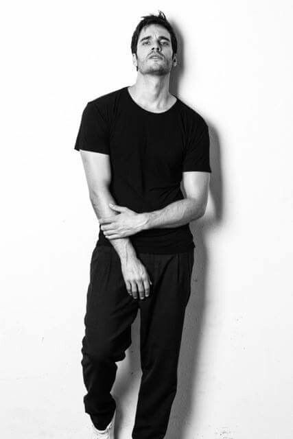 Photoshoot Man Studio, Daniel Ditomasso, Daniel Di Tomasso, 90 Shoes, Men's Portrait Photography, Male Portrait Poses, Men Fashion Photoshoot, Studio Photoshoot Ideas, Male Pose Reference