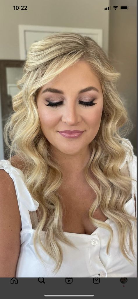 Moh Hair Half Up, Bridesmaid Hairstyles Face Framing, Brides Made Hairstyles Down, Brides Hair Styles Half Up Half Down Medium Length, Curled Hair Bridesmaid Styles, Hair Extension Wedding Hair, Bridesmaid Hairstyles Front And Back, Half Up Half Down Hair For Maternity Pictures, Half Up Half Down Wedding Hair Glam Waves