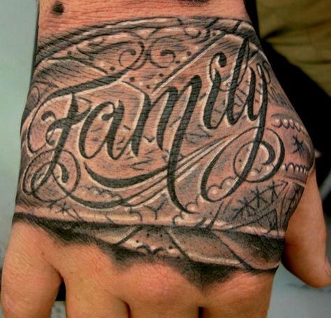 hand tattoo this is awesome Bandana Tattoo, Unique Hand Tattoos, Family Tattoos For Men, Tattoos Hand, Tattoo Family, Family Tattoo Designs, Geniale Tattoos, Tattoo Desings, Hand Tattoos For Guys