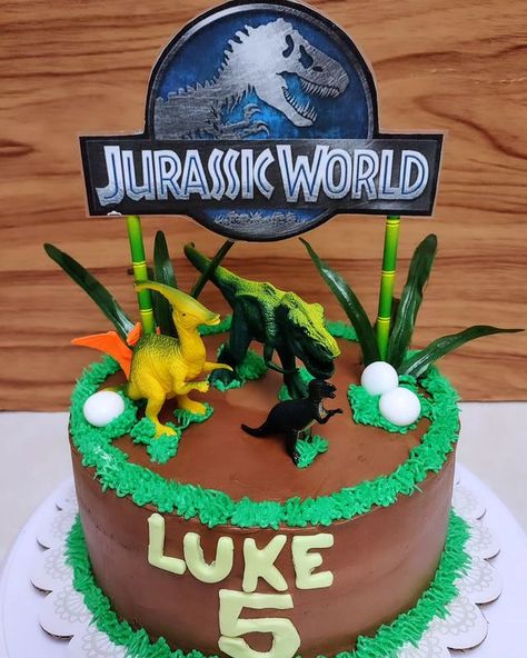 dinosaur cakes • Instagram Cake Designs Dinosaur, Dinosaur Chocolate Cake, Jurassic Park Wallpaper, Dinosaur Cakes For Boys, Dinosaur Cake Ideas, Dinosaur Theme Cake, Jurassic Park Cake, Dinasour Birthday, Jurassic World Cake