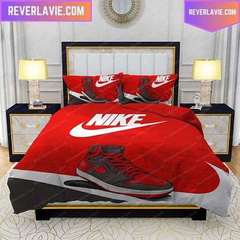 Are you a fan of Nike and want to own bedding products with a sporty and dynamic style? Do you want to enjoy the comfort and luxury when resting on your bed? Do you want to shop online conveniently and safely? If you are looking for these things, welcome to our Nike bedding set collection. #Nike #NikeBeddingSet #HomeDecor Nike Bedroom Ideas, Nike Room, Nike Air Jordan Red, Red Background Design, Bed Coverings, Air Jordan Red, Sneakerhead Room, Amazing Bedroom Designs, Boy Rooms