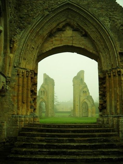 Looking into what was the nave of Glastonbury Abbey, built from the 11th-14th century & then dissolved by Henry VIII Glastonbury Abbey, Ancient Places, Magic Places, Abandoned Homes, England And Scotland, Old Stone, Ancient Ruins, Architectural Inspiration, Staircases