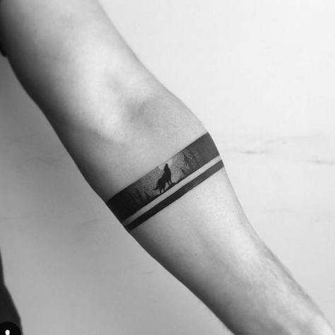 Tatoos Wrap Around Arm Men, Tool Tattoo Band Art, Wolf Arm Band Tattoo, Forearm Band Tattoos Men, Masculine Tattoos Men, Simple Band Tattoo, Wrist Tattoo For Men, Arm Band Tattoos For Men, Tattoos Pulseras