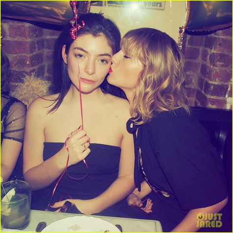 Ella's 20th, courtesy of tay, of course Lorde, Taylor Swift, Swift, Birthday