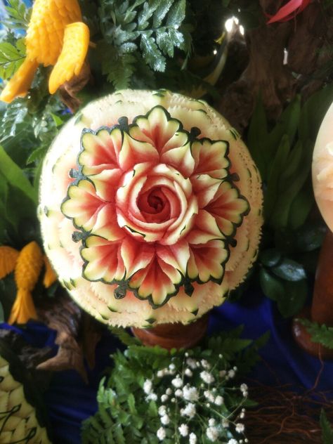 Carved Watermelon Fruits Carving, Carving Watermelon, Carved Watermelon, Watermelon Flower, Fruit Sculptures, Fruit Creations, Watermelon Art, Watermelon Carving, Fruit And Vegetable Carving