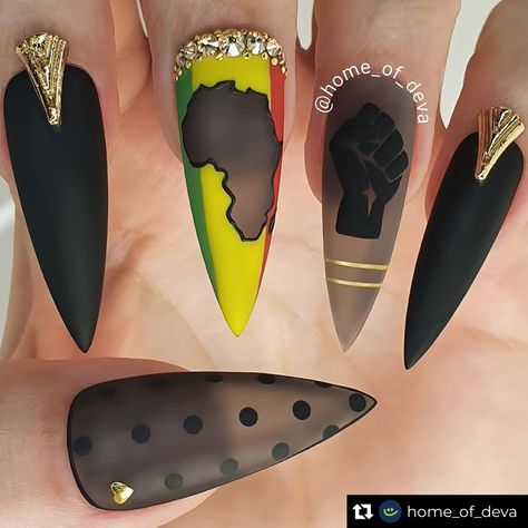 ✊🏿✊🏾✊🏽✊🏼 Juneteenth Nail Design, Anytime Nails, Rasta Nails, Rasta Art, Black Nail Art, Nail Candy, Ugly Duckling, Glam Nails, Black Polish