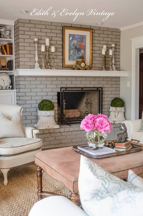 White Wash Brick Fireplace, Fireplace Redo, Painted Brick Fireplace, Painted Brick Fireplaces, Brick Fireplace Makeover, White Wash Brick, Paint Fireplace, Old Fireplace, Bedroom Updates