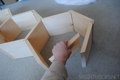 {DIY Tutorial} How-To Make Wood Honeycomb Shelves. Why spend hundreds, when you can make them yourself! These shelves complete the look of the room. So many great projects in this kids room makeover. Wood Honeycomb, Honey Decor, Burger Design, Blue Shelves, Honeycomb Shelves, Hexagon Shelves, Wood Projects For Beginners, Kids Wood, Small Wood Projects