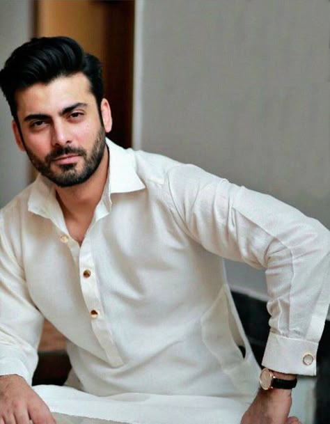 Khan Suit For Men, Fawad Khan Hairstyle, Khan Dress Kurta For Men, Fawad Khan Kurta Pajama, Fawad Khan Kurta, Pakistani Kurta Designs For Men, Pakistani Pathani Suit For Men, Fawad Khan Beard, Pakistani Men