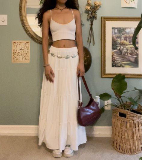 insta: @brezyh 2024 Era, Spain Outfit, White Fits, Maxi Skirt Outfits, Y2k Summer, Fits Clothes, Coastal Cowgirl, White Summer, Fall Winter Outfits