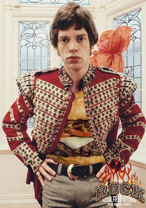 70 Pictures Of Mick Jagger Eating Pizza On His 70th Birthday Fashion History Timeline, 1969 Fashion, Jade Jagger, Grenadier Guards, Bianca Jagger, Georgia May Jagger, Swinging Sixties, I'm With The Band, Keith Richards