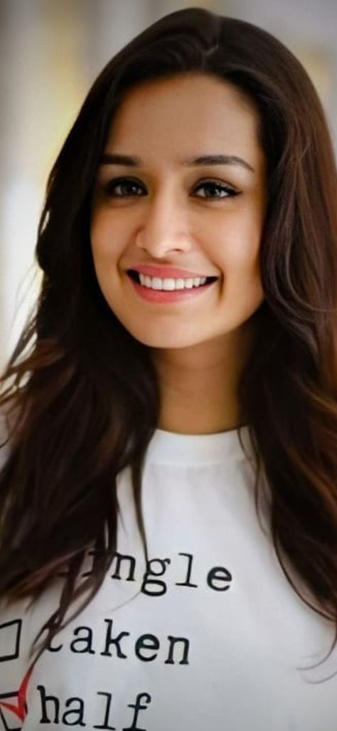 Shradha Kapur Full Hd Photos, Full Hd Photo, Shraddha Kapoor Cute, Shraddha Kapoor, Bollywood Stars, Bollywood Celebrities, Desi Beauty, Hd Photos, Bollywood Actress