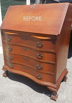 Secretary Desk Makeover (Chalk Paint® by Annie Sloan) - BEFORE - #MadeItMyOwn #sp #chalkpaint artsychicksrule French Country Secretary Desk, Repurpose Secretary Desk Ideas, Antique Secretary Desks Makeover, Console Table Color Ideas, Secretary Desk Upcycle, Antique Commode Makeover, Ethan Allen Desk Makeover, Refinished Antique Secretary Desk, Refinishing Secretary Desk