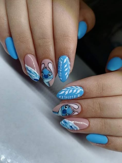 Nails ideas Lilo And Stitch Nail Designs, Manicure Stitch, Lilo And Stitch Nail Art, Stitch Nails Acrylic, Stitch Nails Disney, Stitch Nail Designs, Lilo And Stitch Nails, Stitch Nails, Stitch Makeup