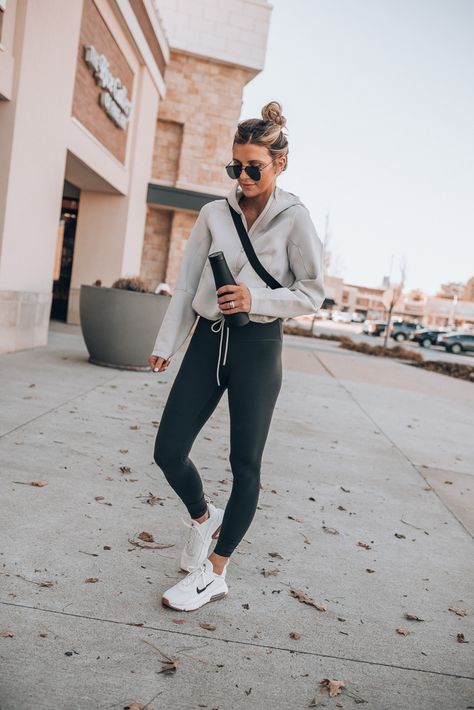 Cella Jane, Lululemon Outfits, Gift Guide For Him, Athleisure Fashion, Athleisure Wear, Athleisure Outfits, Cute Fall Outfits, Sporty Outfits, Athletic Outfits