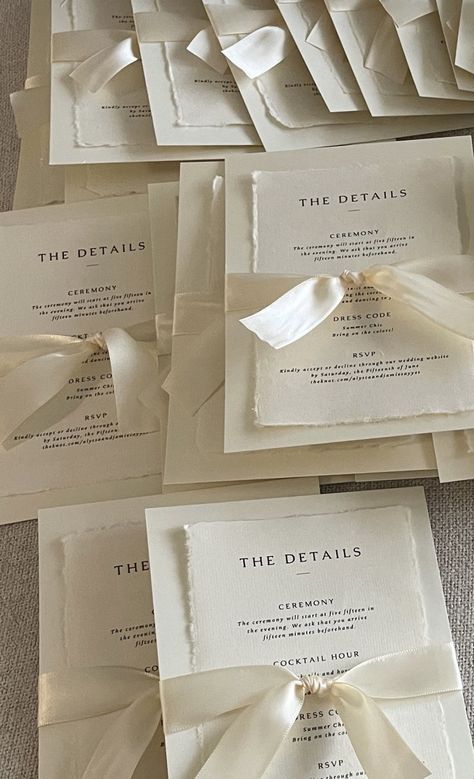 Minimal Wedding Invitation Design, Wedding Day Stationary, Minimalist Wedding Stationery, Wedding Invites Ideas, Wedding Invite Inspiration, Wedding Inspo Simple, Neutral Wedding Theme, Confetti For Wedding, Wedding Invitations Ideas