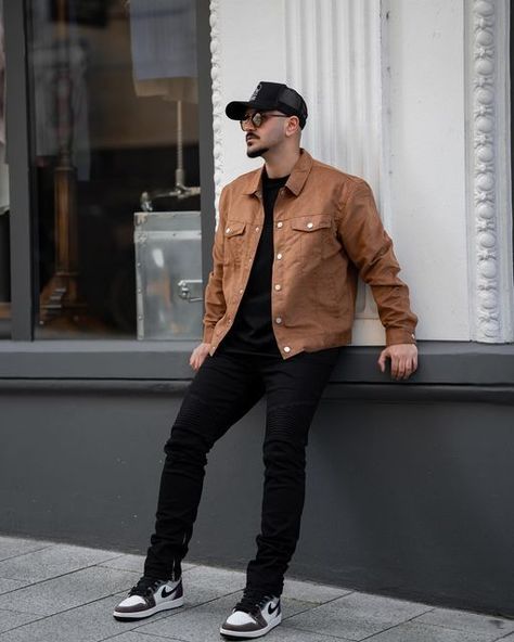 Fall outfits for men 2023 20 ideas: A Style Guide Canadian Mens Fashion, Mens Outfit Graphic Tee, Male Street Fashion Urban Style, Mens Casual Fall Outfits 2024, Men Casual Outfit Winter, Men Thanksgiving Outfit Ideas, Guy Date Night Outfit, Men’s Christmas Outfit, Mens Jeans Outfit Casual