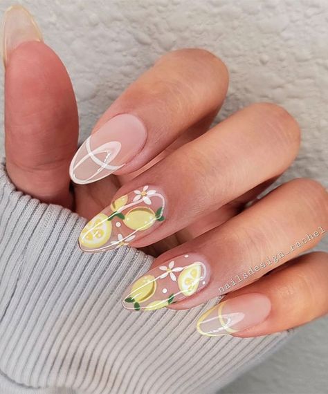 summer nails, citrus nails, bright summer nails, yellow nails, fruit nails, summer nail art, nail art, summer nail designs, citrus nail art, summer nails trend Mail Inspo, Daisy Nail Art, Sheer Nails, Fruit Nail Art, Fab Nails, Cute Spring Nails, Daisy Nails, Lines On Nails, Latest Nail Art