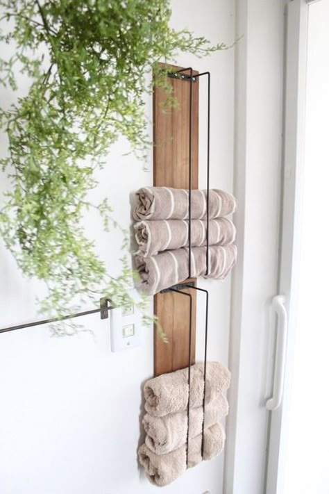 towel rack for pool