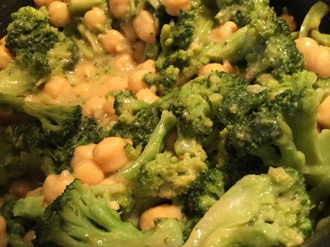 VeggieSue's Veggie Adventures: My New Obsession - Engine 2 Cheezy Chickpeas Engine 2 Recipes Rip Esselstyn, Engine2 Recipes, Engine 2 Recipes, Engine 2 Diet, Rip Esselstyn, Starch Solution Recipes, Dry Beans Recipe, Vegan Chickpea Recipes, Dr Mcdougall