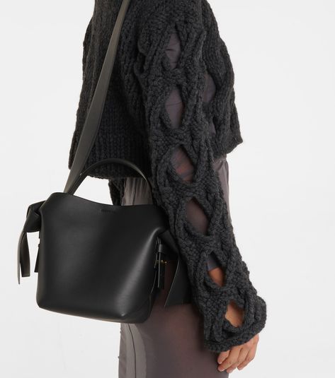 Mini Musubi, Musubi Bag, Studio Bag, Velvet Pumps, Jeans Boots, Fashion Aesthetics, Black Leather Bags, Mini Shoulder Bag, Wool Blend Sweater