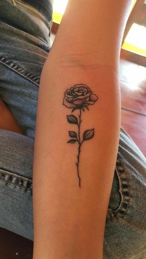 Medium Tattoos, Girl Shoulder Tattoos, Basic Tattoos, Medium Heels, Small Girly Tattoos, Rose Tattoos For Women, Cute Hand Tattoos, Heels Summer, Spine Tattoos For Women