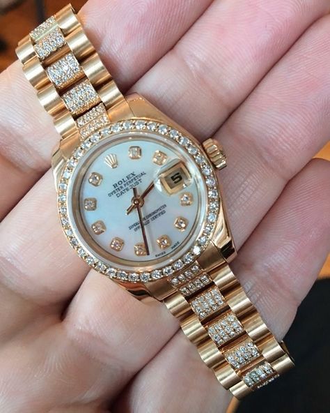 Used Rolex, Rolex Watches Women, Rolex Women, Expensive Jewelry Luxury, Rolex Watches For Men, Gold Rolex, Womens Watches Luxury, Rolex Watch, Rolex Oyster Perpetual