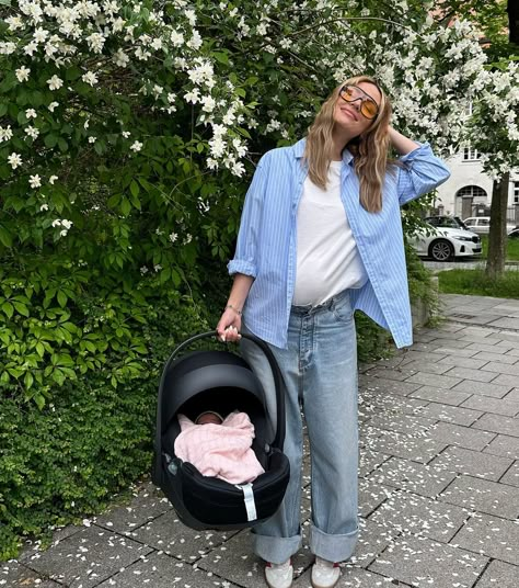 Hailey Bieber Pregnancy, Hailey Bieber Pregnancy Style, Pregnancy Outfits Winter Casual, Pregnant Celebrities Fashion, Pregnant Style Winter, Working Mom Aesthetic, Spring Training Outfits, Cool Pregnancy Outfits, Maternity Outfits Winter