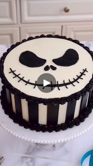 Jack And Sally, Halloween Cakes, Cookie Cake, Happy Halloween, Birthday Cake, Halloween, Cake, Birthday