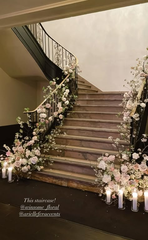 Wedding Ceremony Stair Decorations, Railing Floral Decor Wedding, Wedding Stairway Decor, Stairs Flower Decoration Wedding, Stair Case Wedding Decoration, Wedding Staircase Decoration Simple, Staircase Decoration Wedding, Stair Flowers Wedding, Wedding Stair Decor