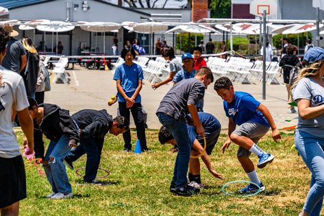 Fun Field Day Games Event Planning for Middle School Students - Company Picnic & Corporate Event Planners - Riverside, Orange County, Los Angeles Senior Field Day, Field Day Games, Picnic Activities, Day In La, School Field, Health Fair, Corporate Event Planner, Company Picnic, Fun Fair