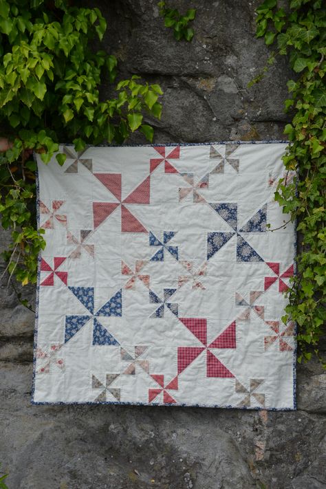 Windy Days Quilt Windy Days Quilt, Dj Board, White Layer Cake, Beginner Quilt, Layer Cake Quilts, Sarah B, Beginner Quilt Patterns, Quilt Design, Quilting For Beginners