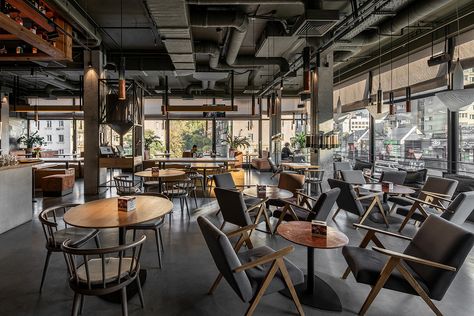 GEMINI Roastery on Behance Cafe Layout Plan, Industrial Coffee Shop, Loft Cafe, Loft Style Interior, American Cafe, Food Factory, Modern Cafe, Design Restaurant, Small Cafe