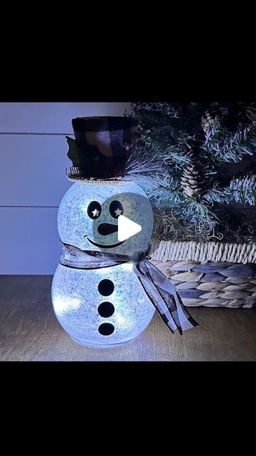 Glass Snowman Diy, Creative Snowman Ideas, Glass Snowman, Diy Snowman, Dollar Tree Christmas, Craft Club, November 2, Christmas Crafts Decorations, Christmas Crafts Diy