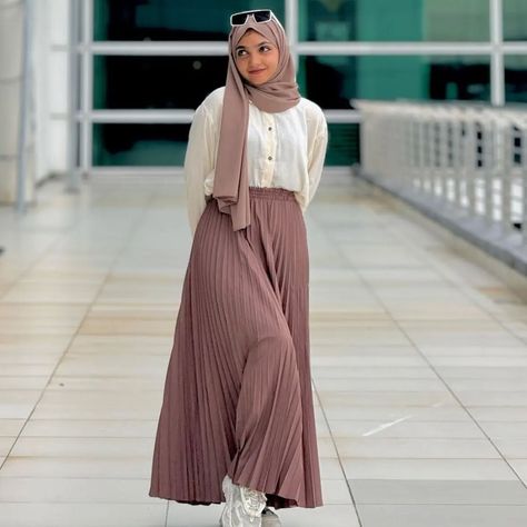 Pleated skirt with top . Customised outfits . WhatsApp to order . #pleated #skirt #tops #customised #fashion #pleatedskirt #trendingfashion #teenfashion Skirt Outfits With Hijab, Hijab Skirt Outfit, Skirt And Top Outfits, Islam Outfits, Pleated Skirt Outfits, Butterfly Garden Art, Skirt With Top, Long Skirt And Top, Celebrity Inspired Outfits