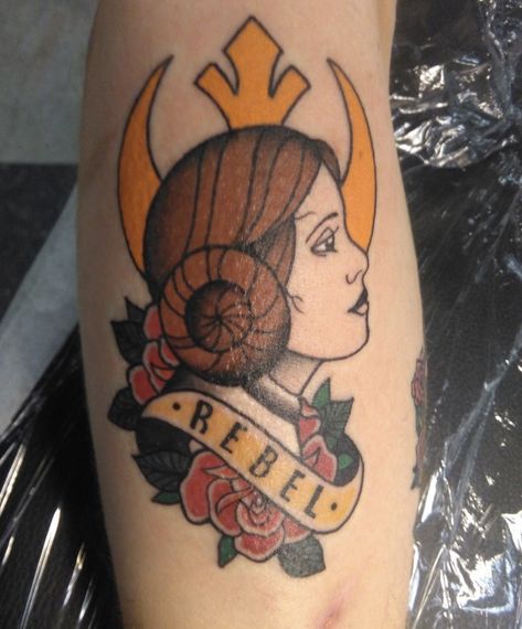 Princess Leia Tattoo, Princess Tattoo, Star Wars Tattoo, Pin Up Tattoos, Tattoo Project, Badass Tattoos, Boy Tattoos, Tattoos Gallery, Great Tattoos