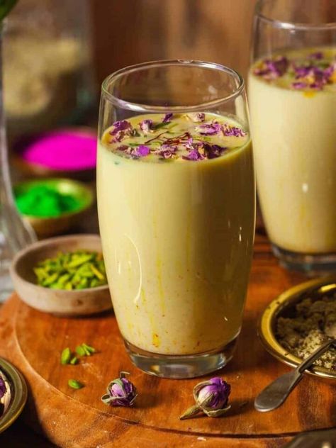 Thandai Featured Image Thandai Photography, Fancy Beverages, Paneer Starters, Crispy Paneer, Thandai Recipes, Desi Desserts, Bang Bang Sauce, Saffron Recipes, Indian Drinks