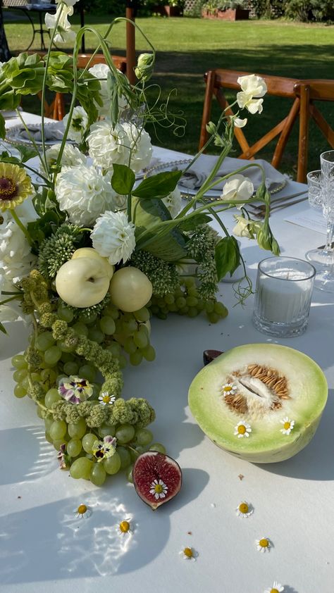 Greenery Table Arrangements, Flat Floral Arrangements, Farm Luxe, Elevated Picnic, Fruit Styling, Fruit Centerpieces, Wedding Content, Flowers And Fruit, Fruit Wedding